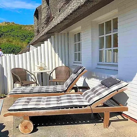 Frisch Sanierte Unter Reet Rantum Auf Hotel 3*