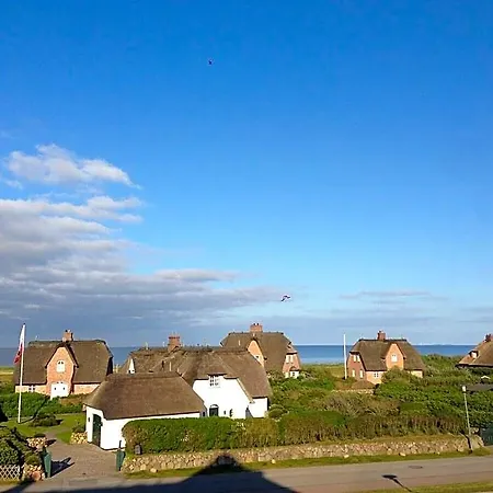 Frisch Sanierte Unter Reet Rantum Auf 3* Sylt-Ost